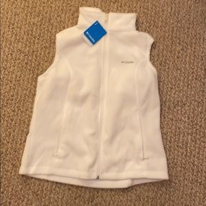 Brand new white Columbia vest